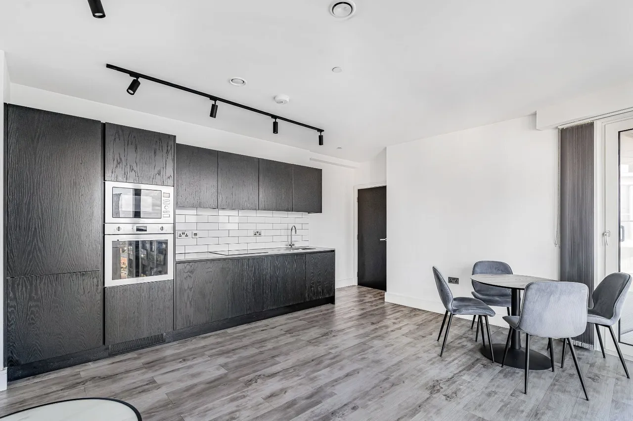 1 bed flat for sale, Portal Way, London, W3