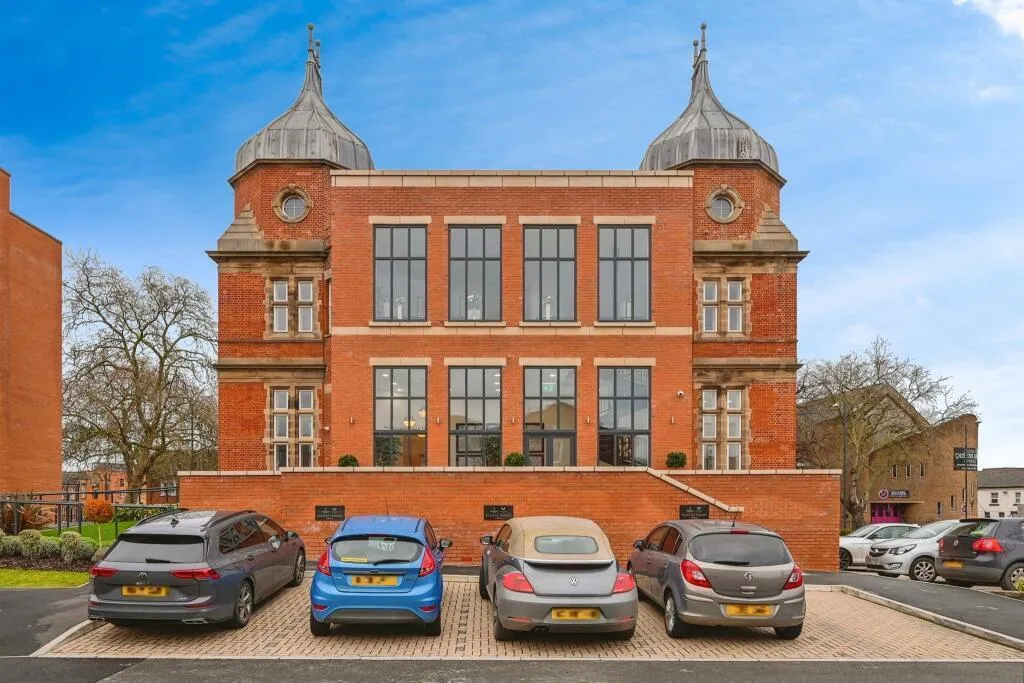 Whittle House, DE1, photo 11