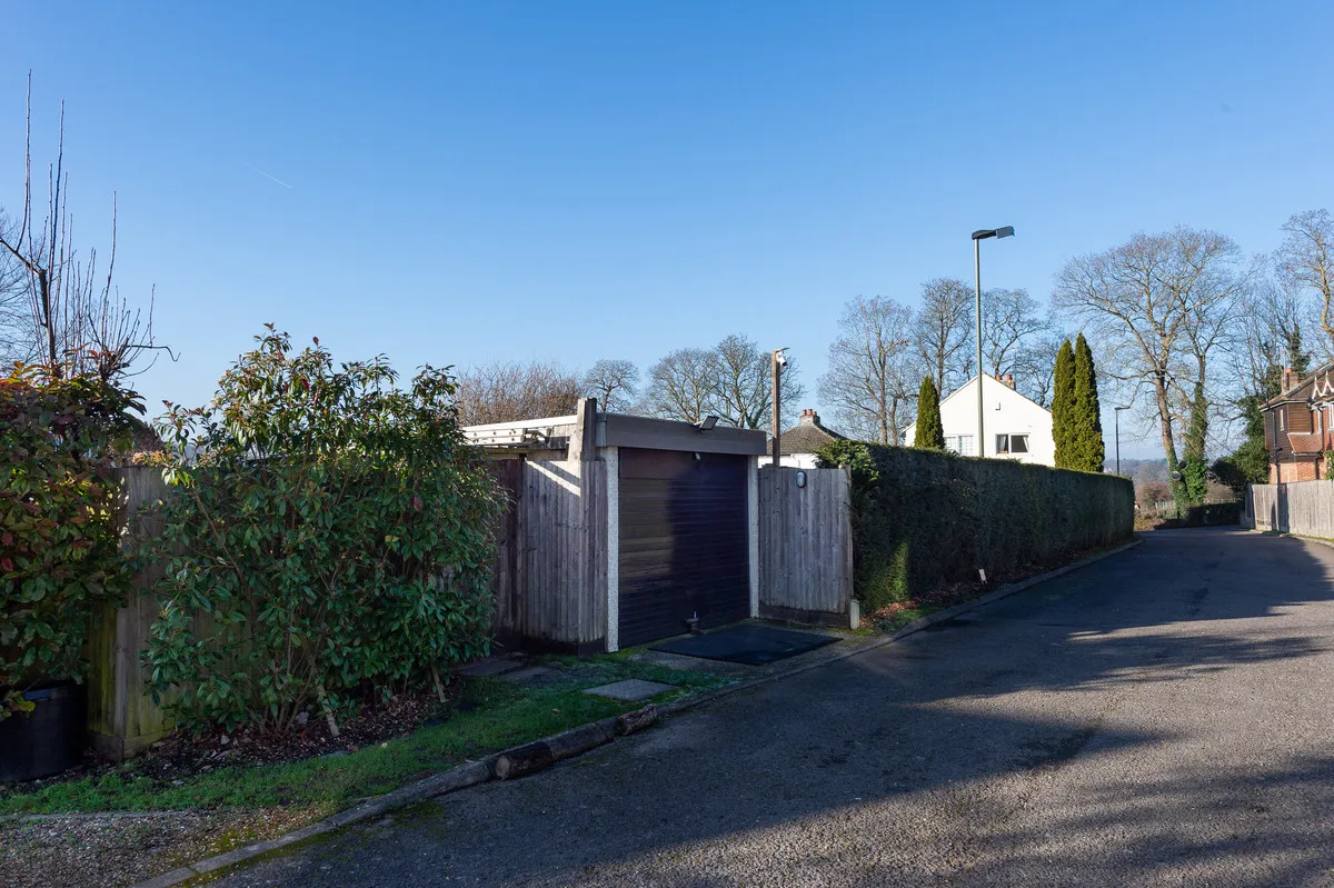 Keston, BR2 6AL, photo 19