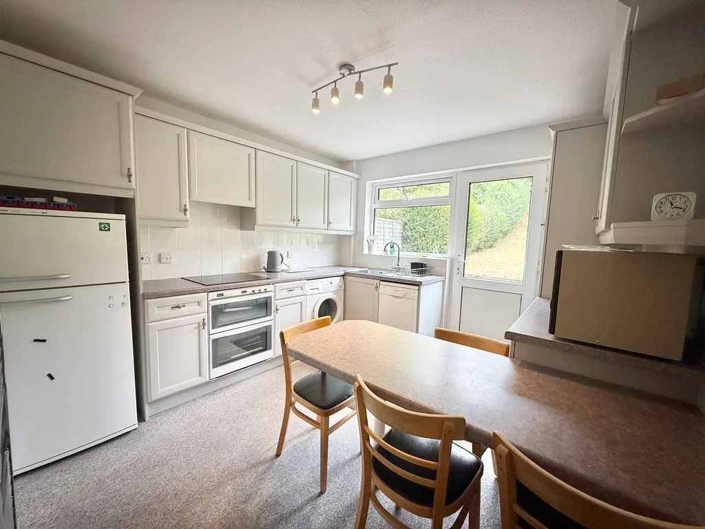 Chesterfield Crescent, Wing LU7 0TW, photo 6