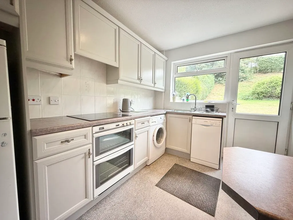 Chesterfield Crescent, Wing LU7 0TW, photo 4