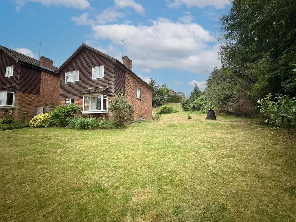 4 bed house for sale — Chesterfield Crescent, Wing LU7 0TW