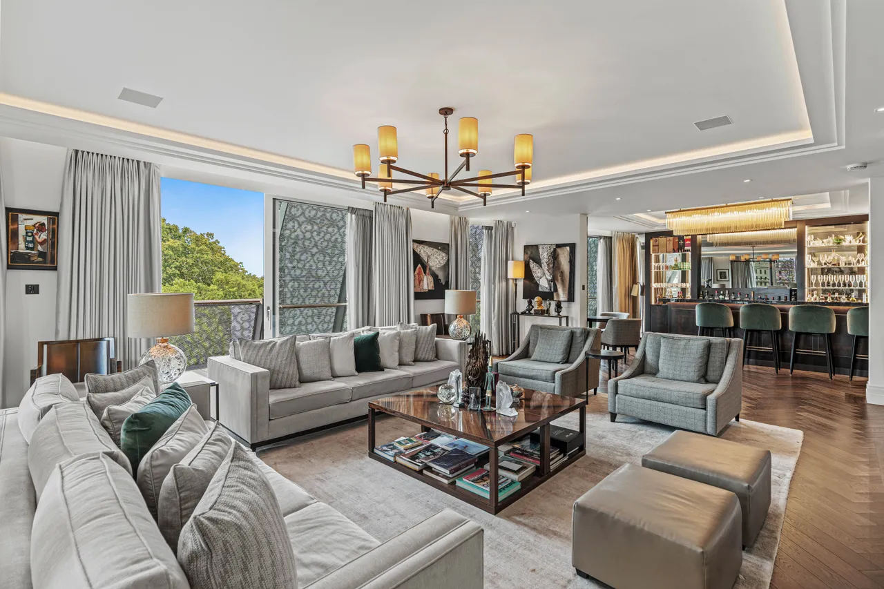 4 bed flat for sale — Clement House, 190 Strand, Westminster, London