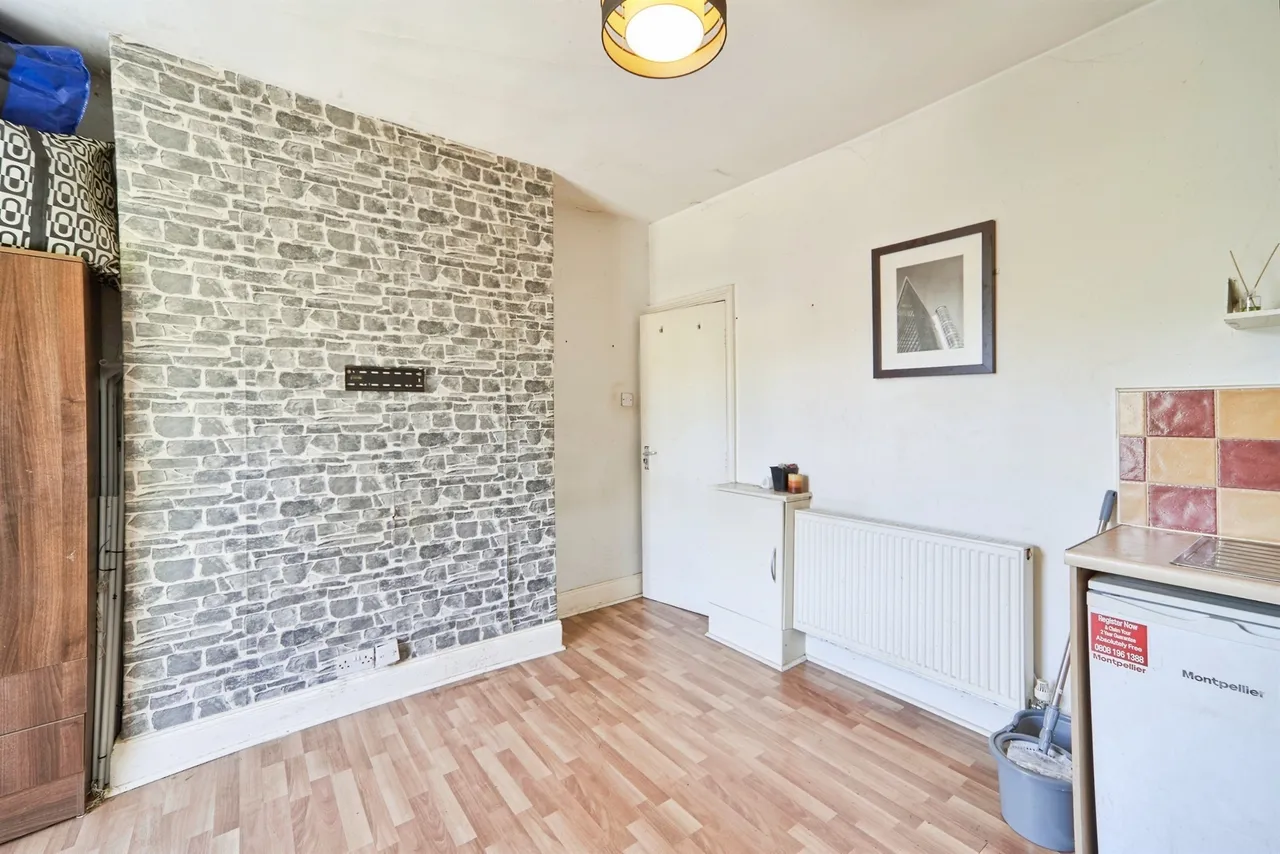 Church Street, Kirkstall, Leeds, photo 5