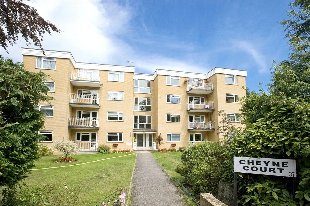 3 bed flat for sale — Surrey Road, Bournemouth, Dorset, BH4