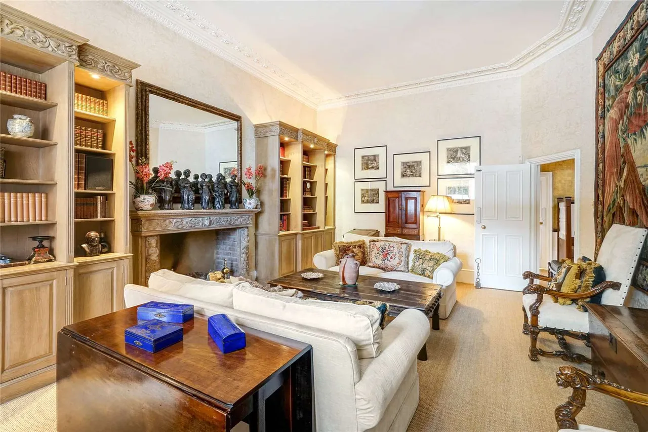 Cadogan Square, Knightsbridge, London, SW1X 0EA, photo 3