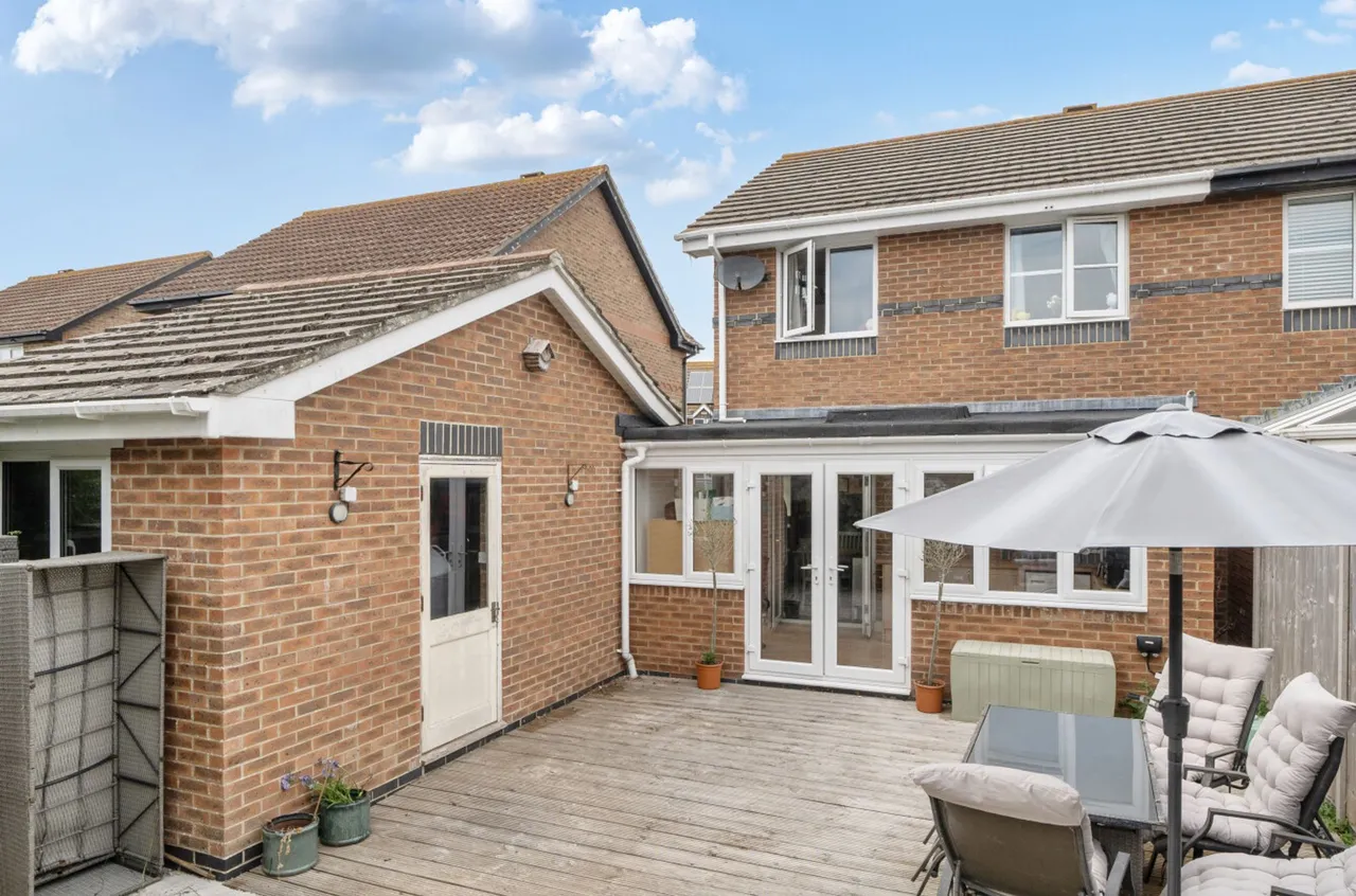 Shalbourne Crescent, Bracklesham Bay, PO20, photo 6