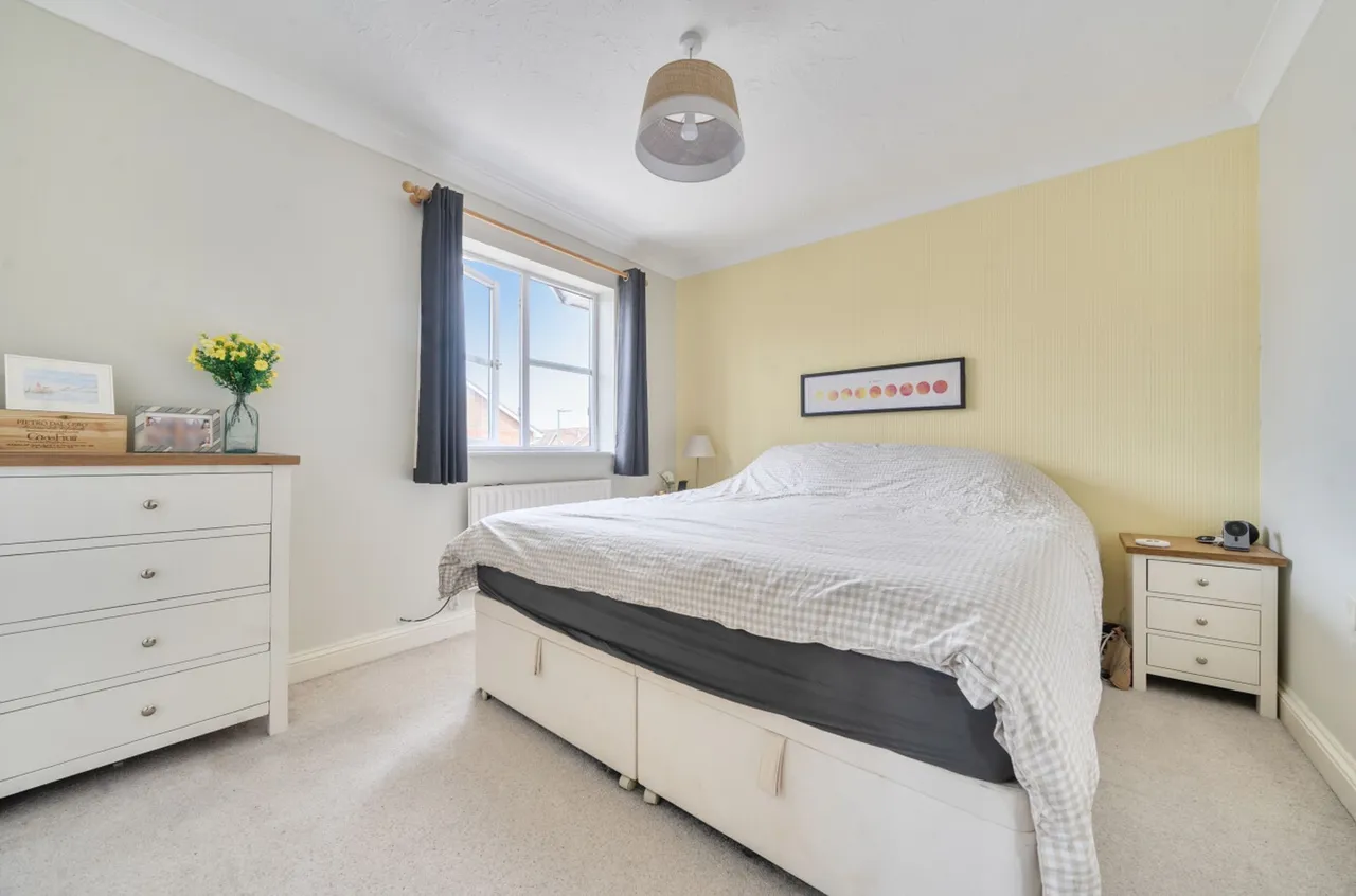 Shalbourne Crescent, Bracklesham Bay, PO20, photo 9