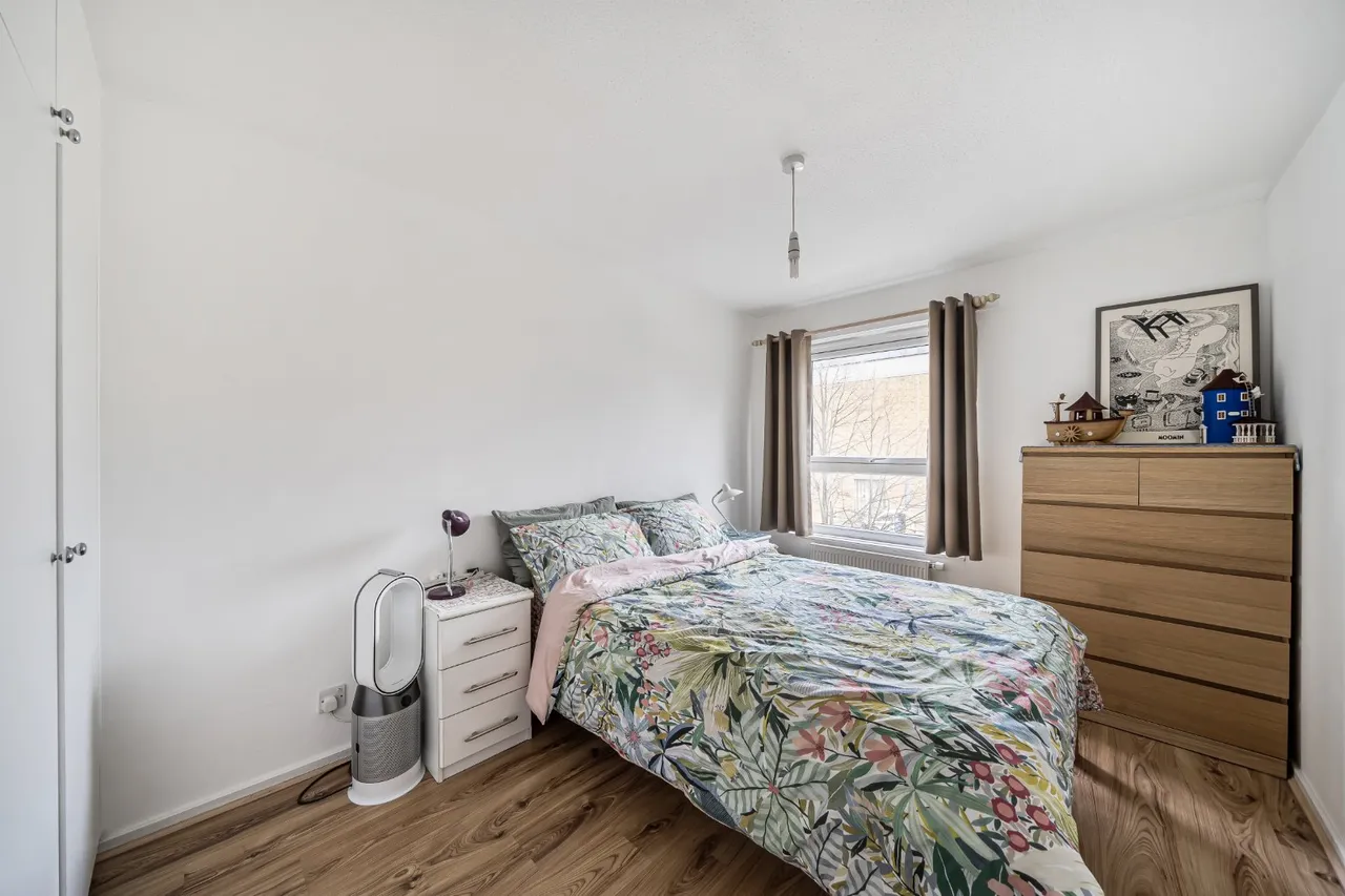 Pollitt Drive, St Johns Wood, London, NW8, photo 5