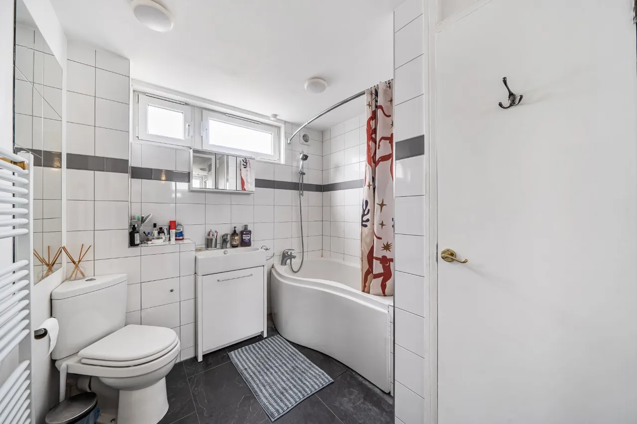 Pollitt Drive, St Johns Wood, London, NW8, photo 6