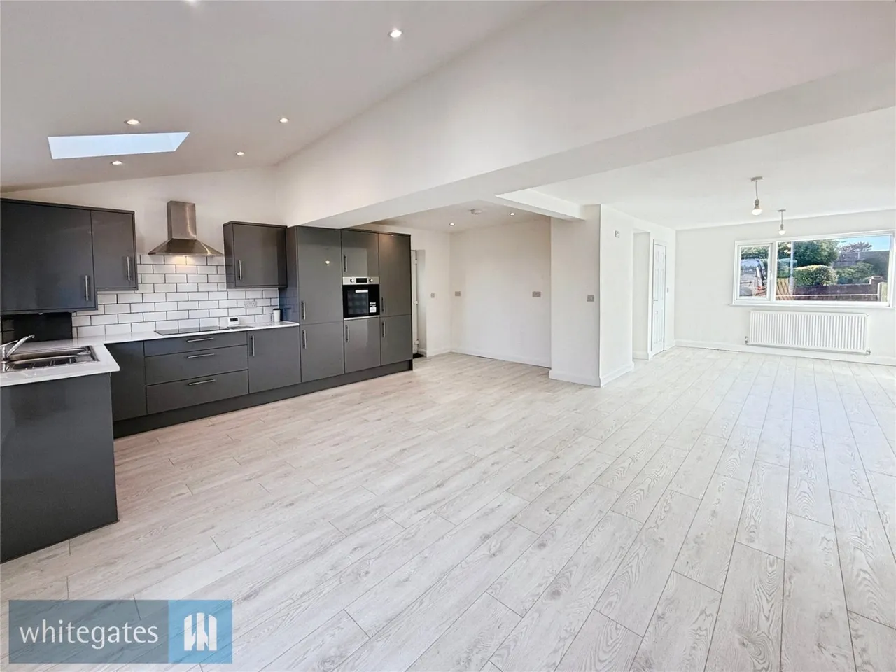 Windsor Avenue, Darton, S75, photo 17