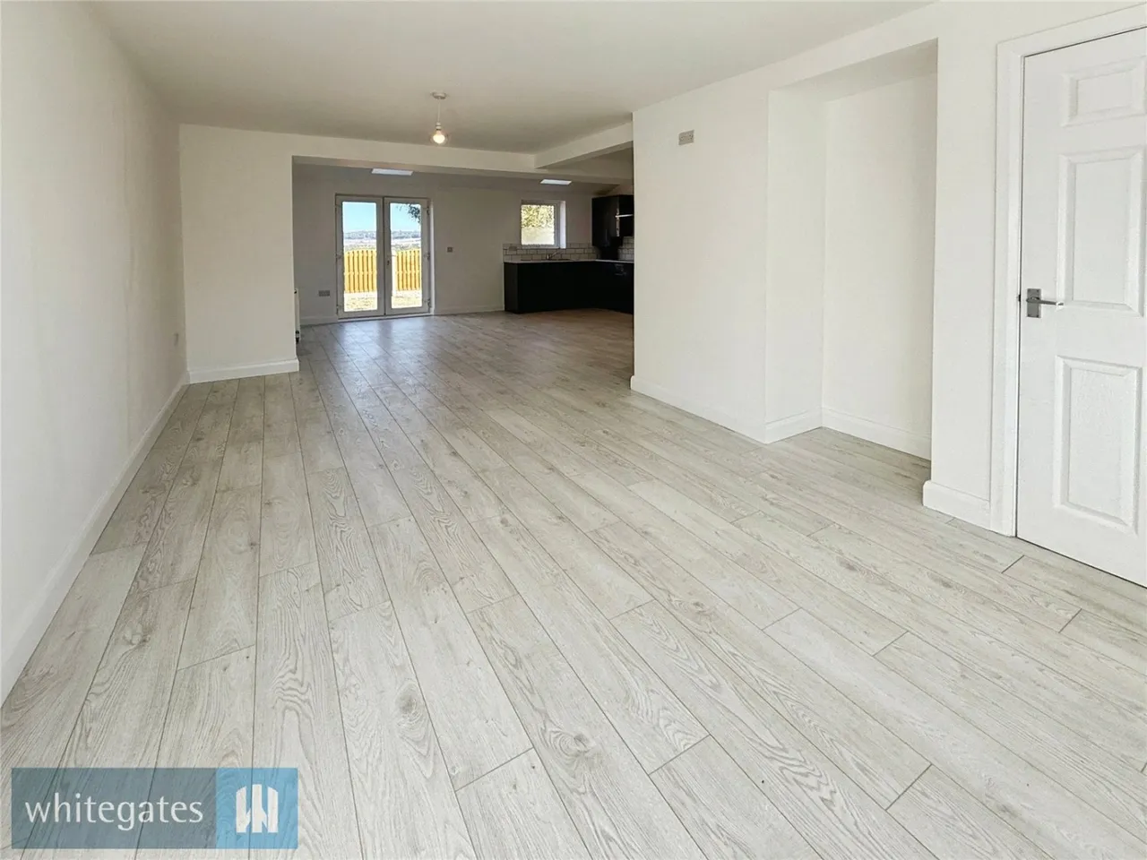 Windsor Avenue, Darton, S75, photo 4