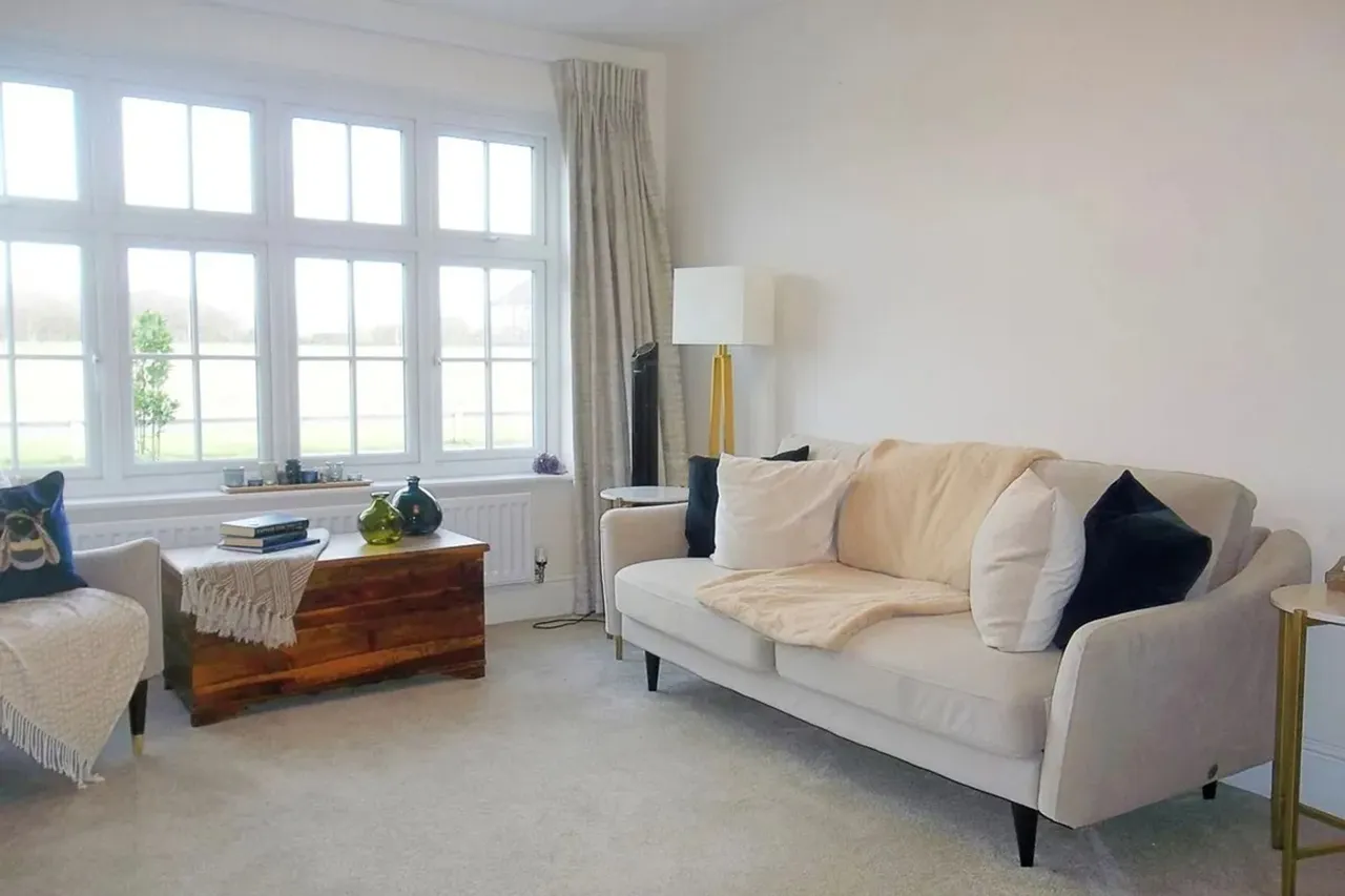 Augustus Close, Nuneaton, CV11, photo 5