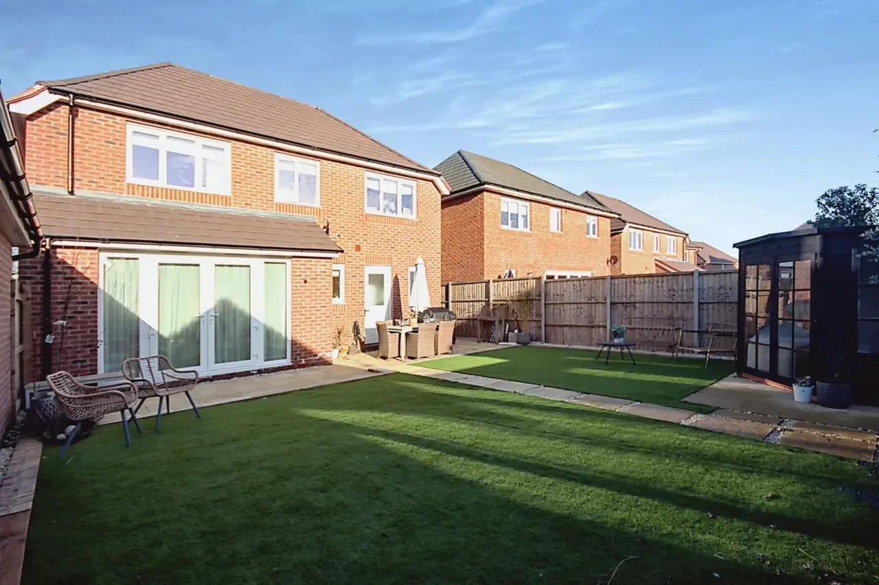 Augustus Close, Nuneaton, CV11, photo 15