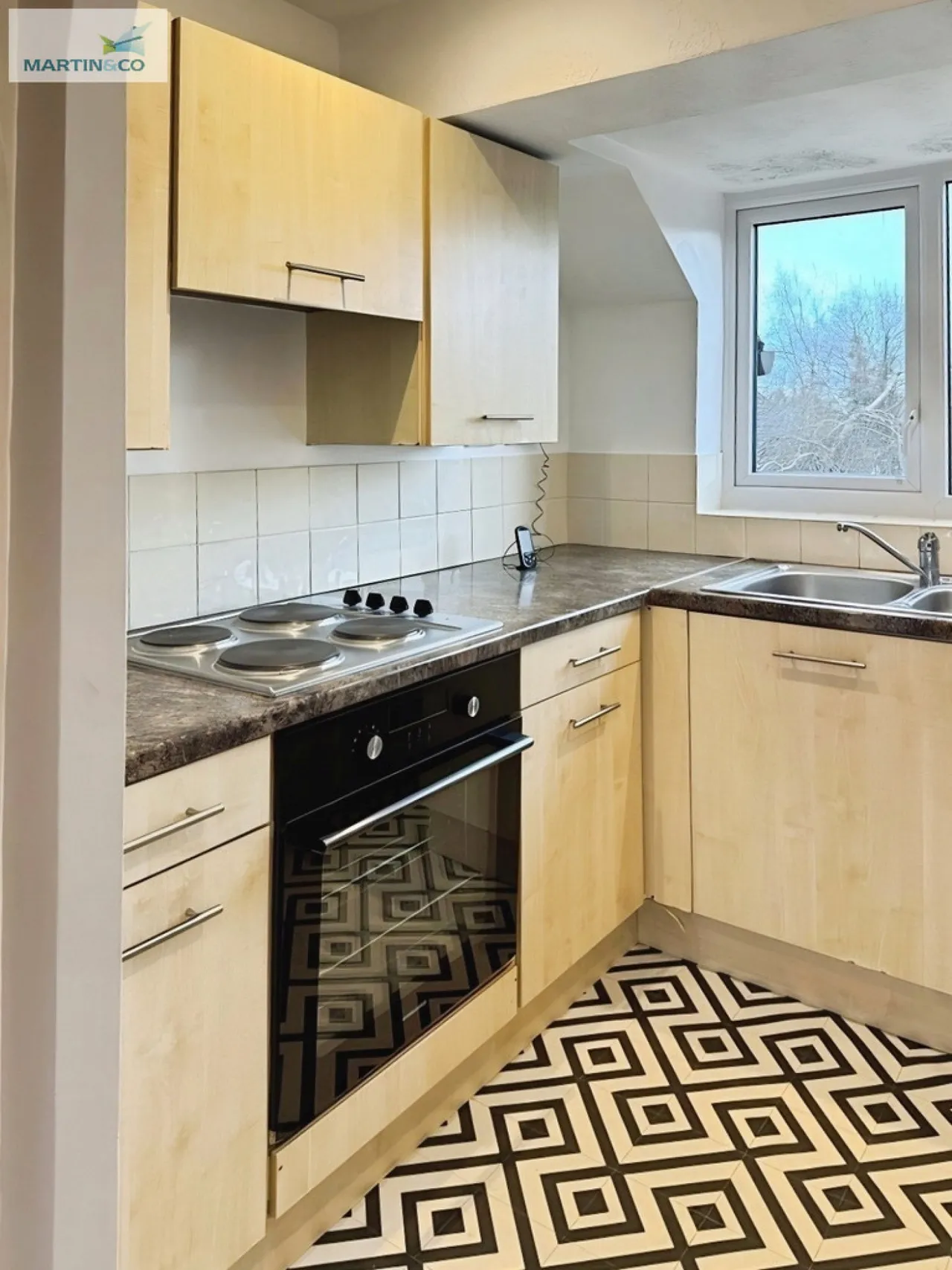 Longworth Close, photo 4
