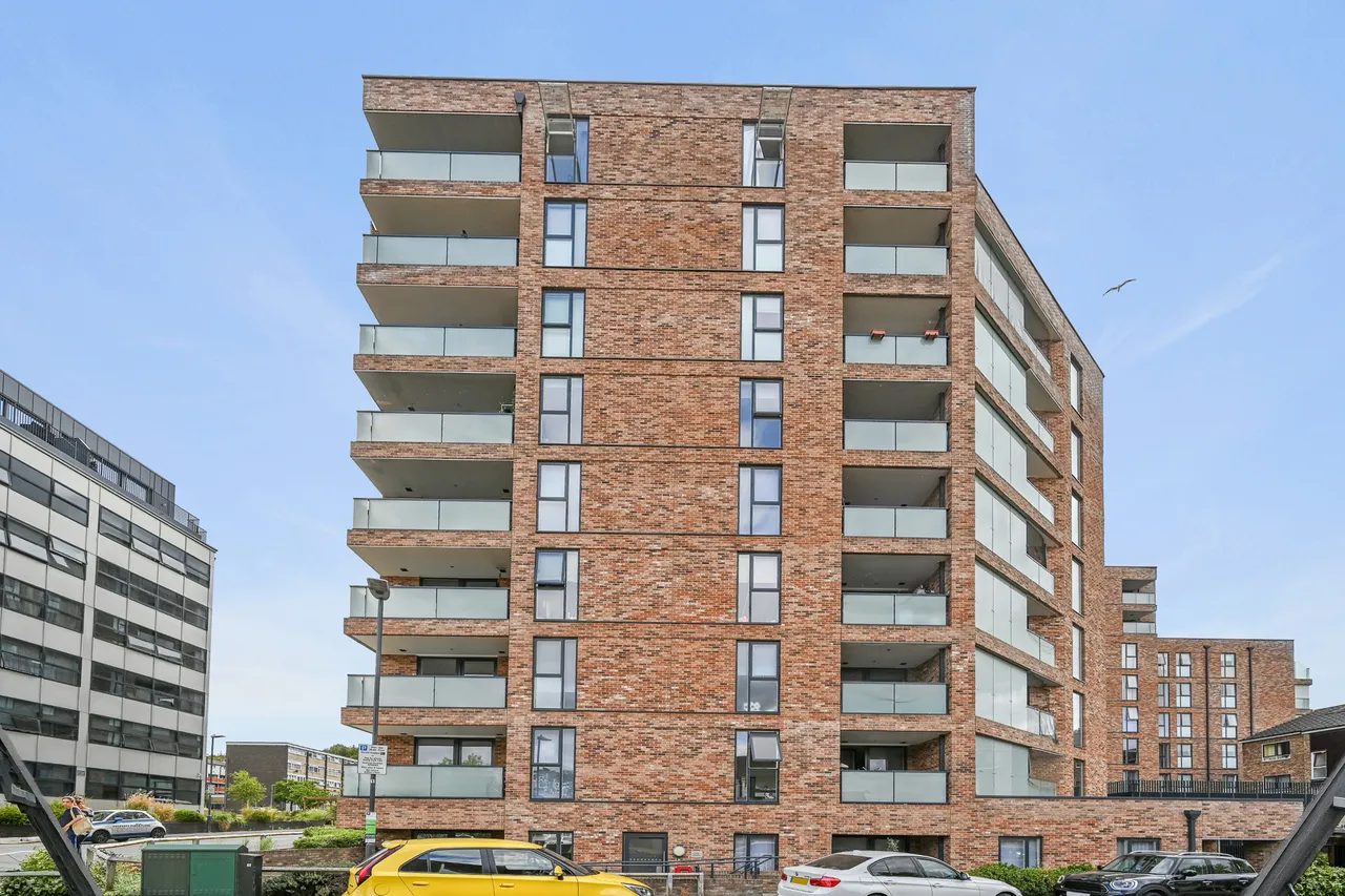2 bed flat for sale, Sherwood Road, Harrow, HA2