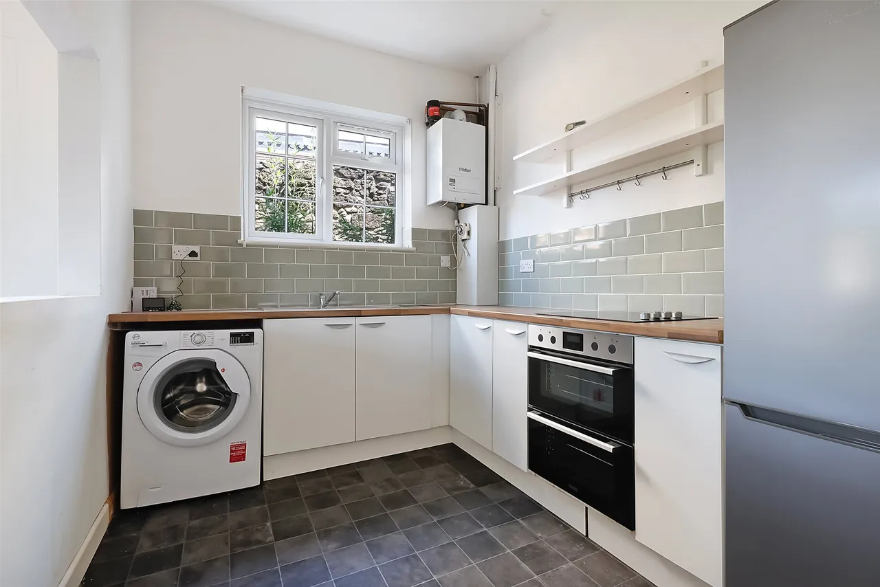 Parsonage Lane, Westcott, RH4, photo 4
