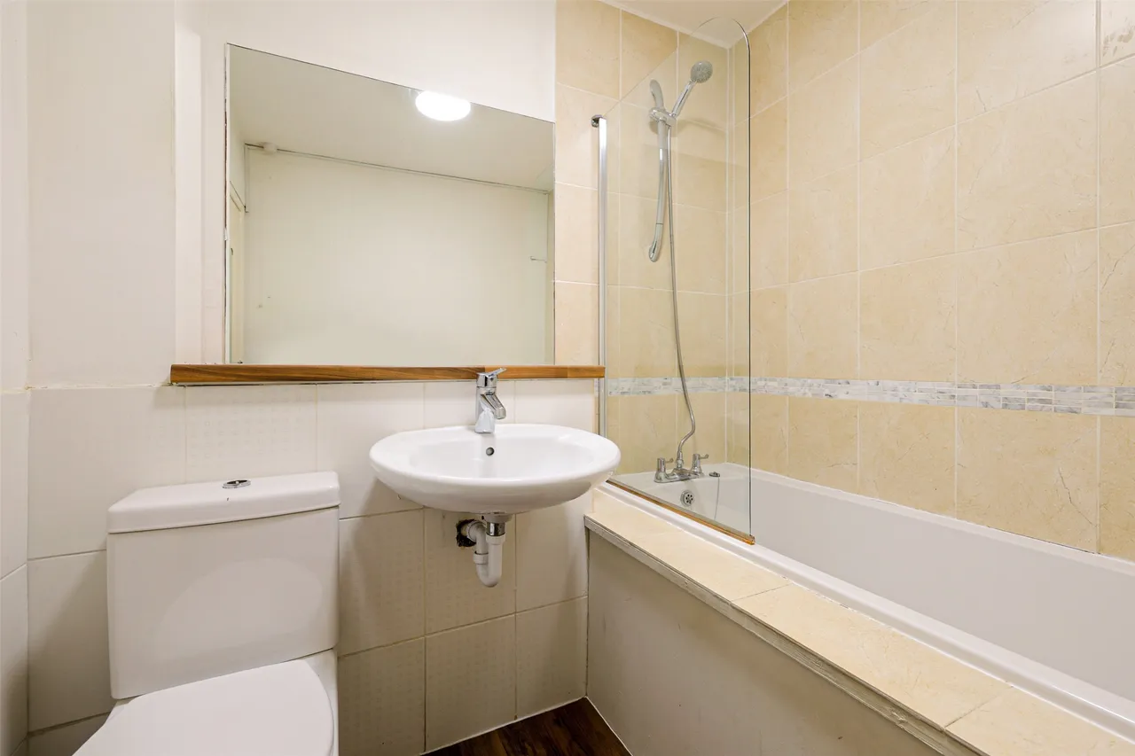 Parsonage Lane, Westcott, RH4, photo 8