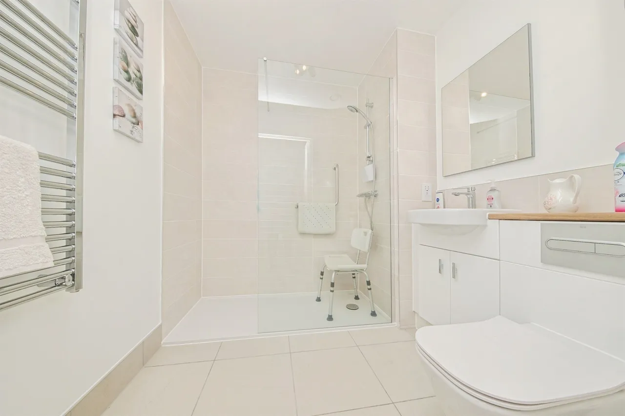 Eagle Way, Martlesham Heath, Ipswich, photo 9
