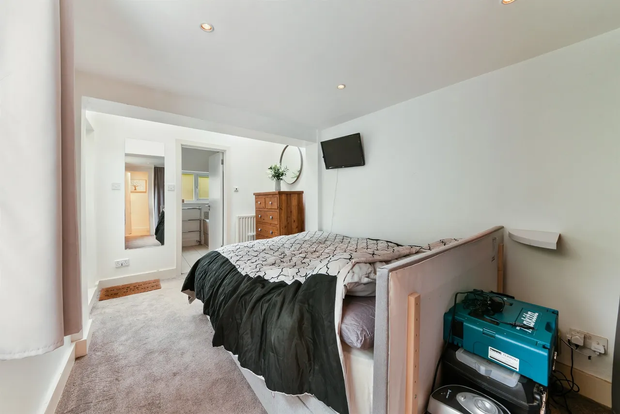 Axminster Road, London, photo 9