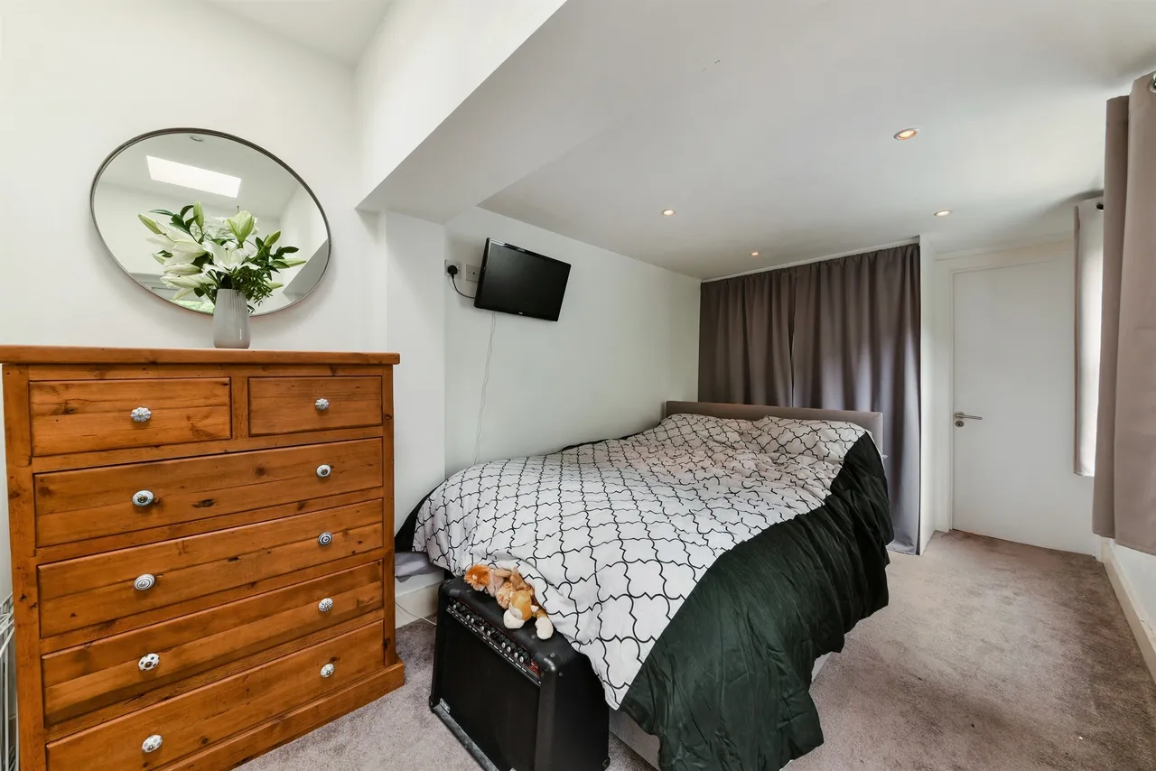 Axminster Road, London, photo 6