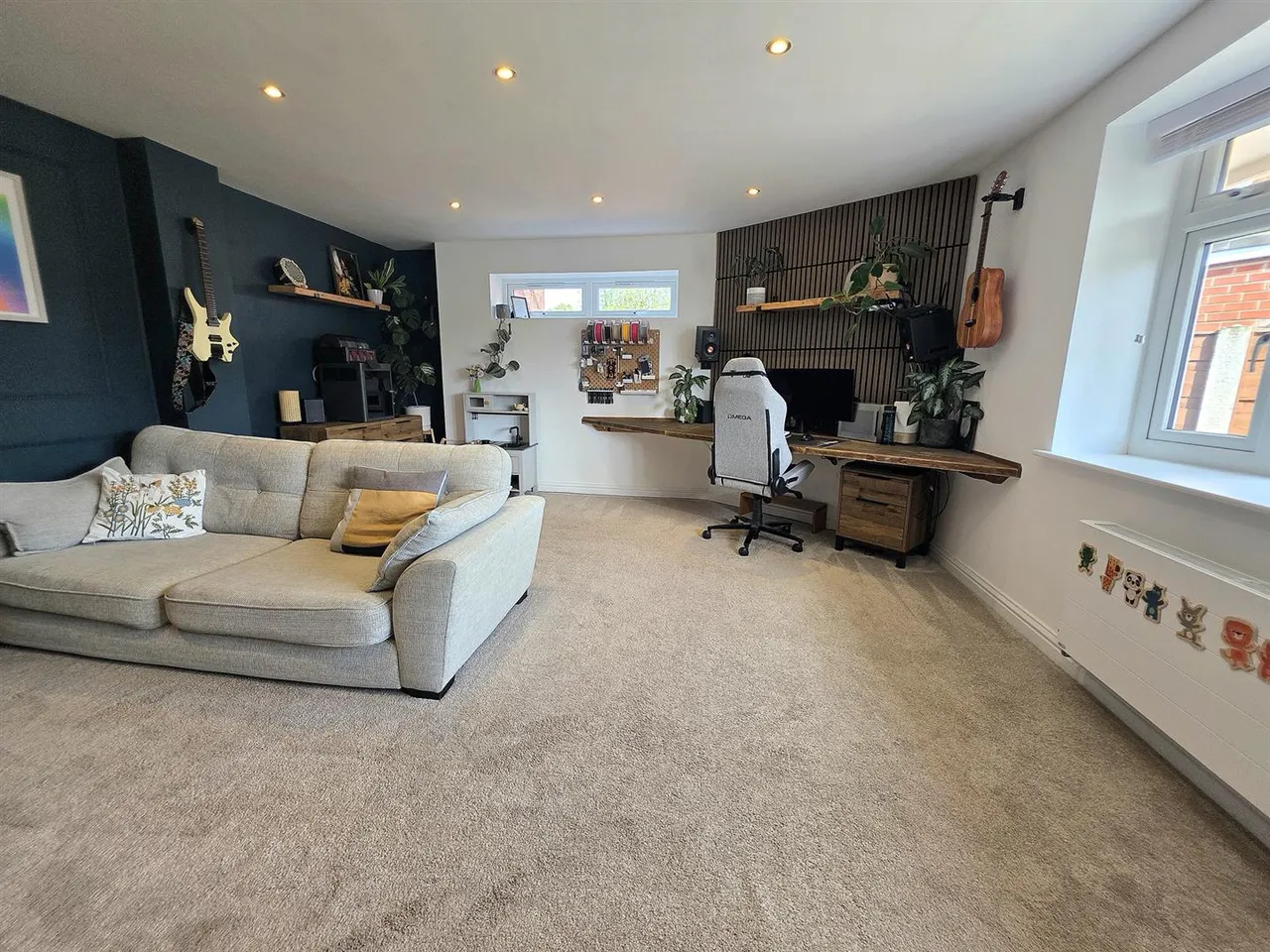 Longnor Road, Heald Green, photo 9