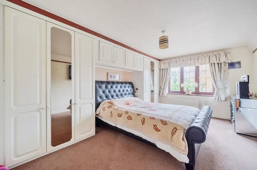Nash Grove Lane, Finchampstead, RG40, photo 4
