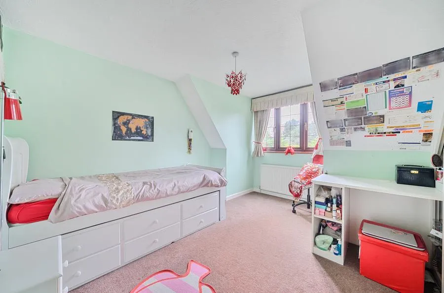 Nash Grove Lane, Finchampstead, RG40, photo 20