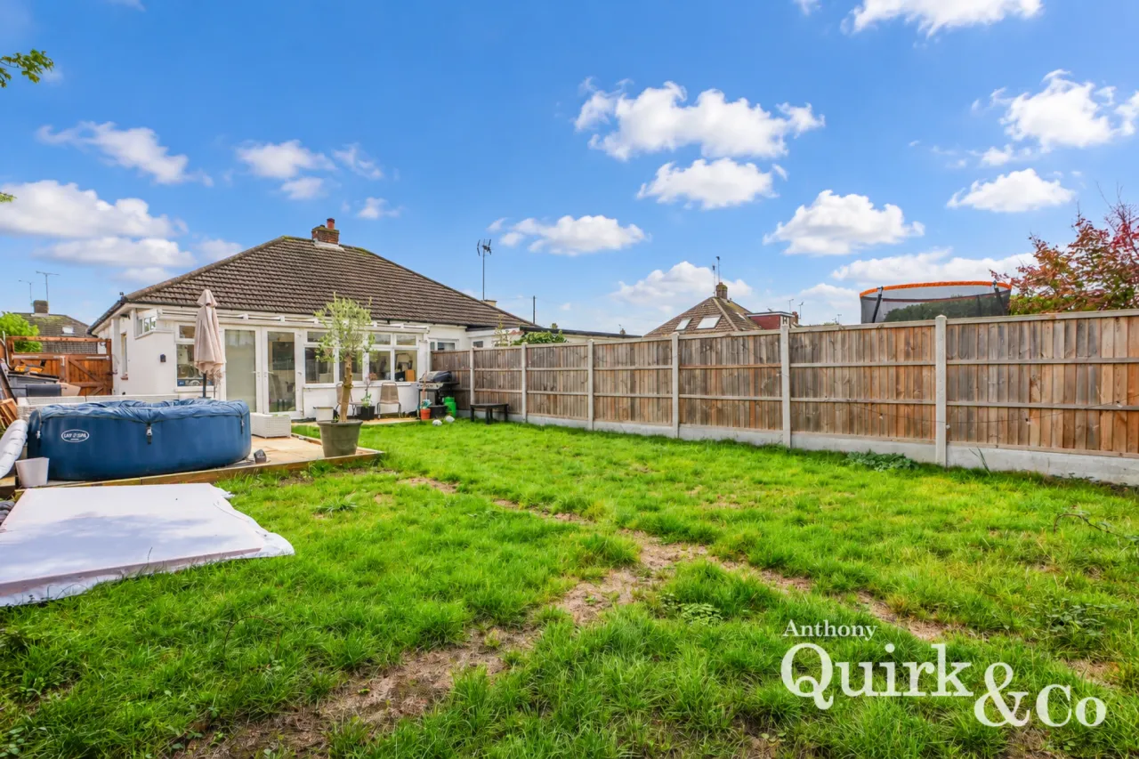 Bradley Close, Benfleet, SS7, photo 18