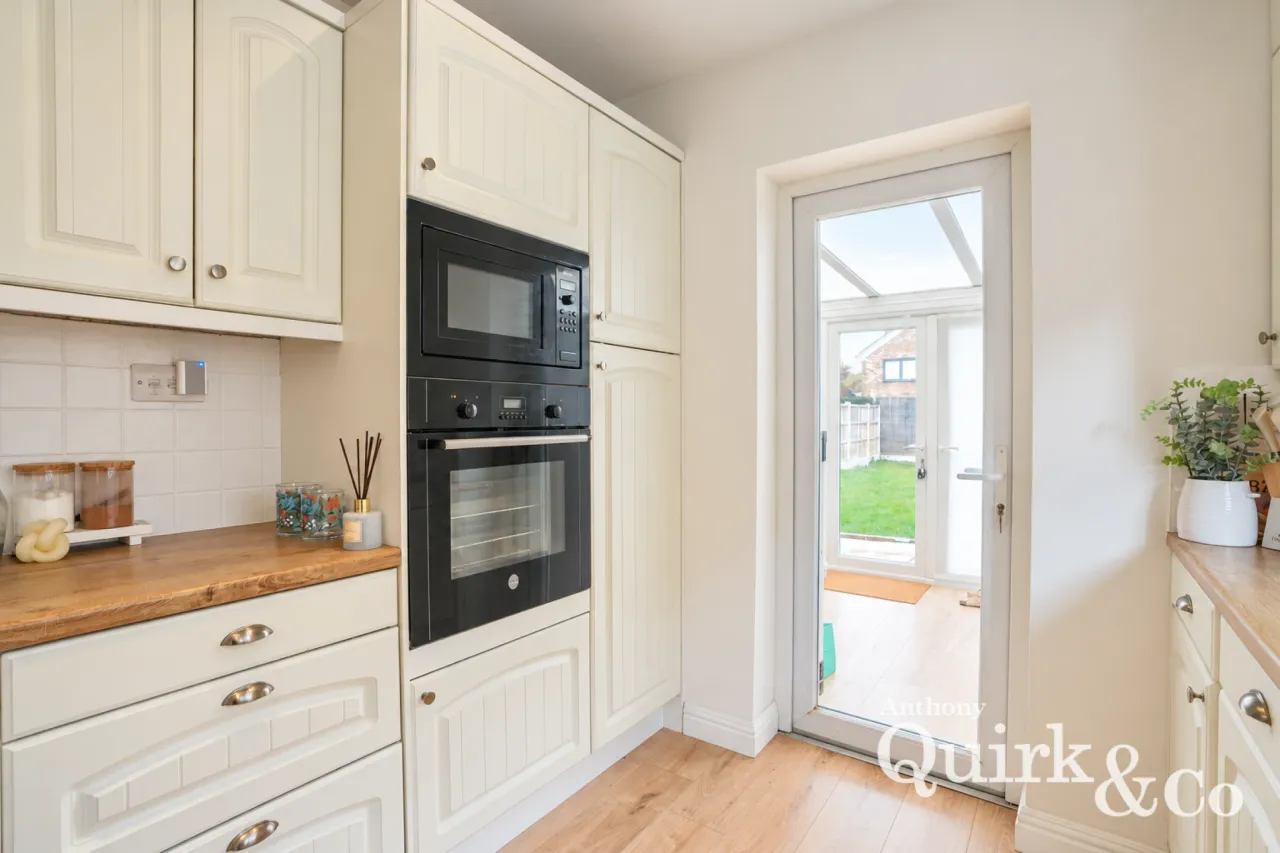 Bradley Close, Benfleet, SS7, photo 7