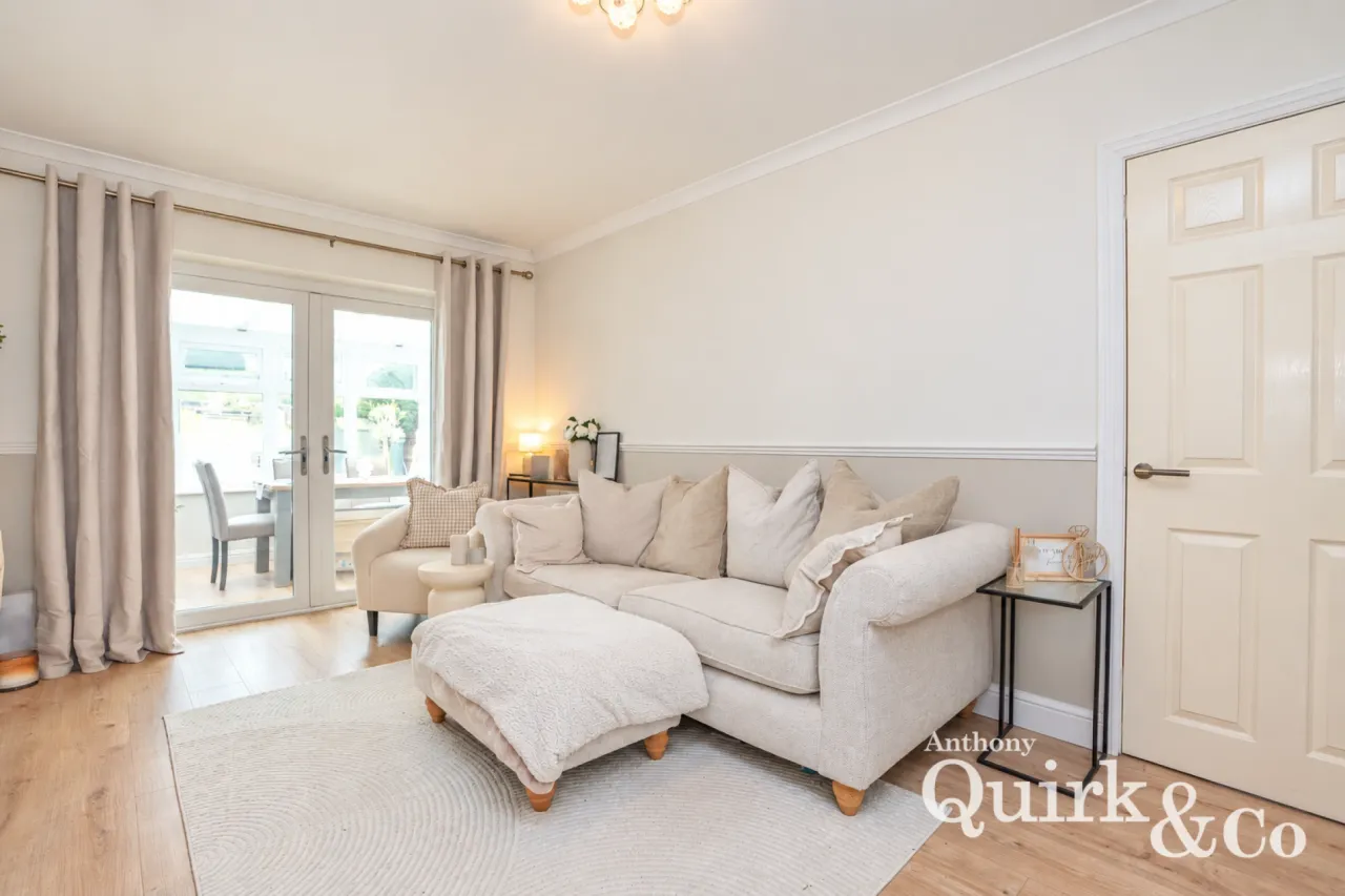 Bradley Close, Benfleet, SS7, photo 4