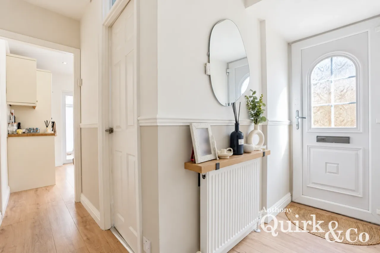 Bradley Close, Benfleet, SS7, photo 12