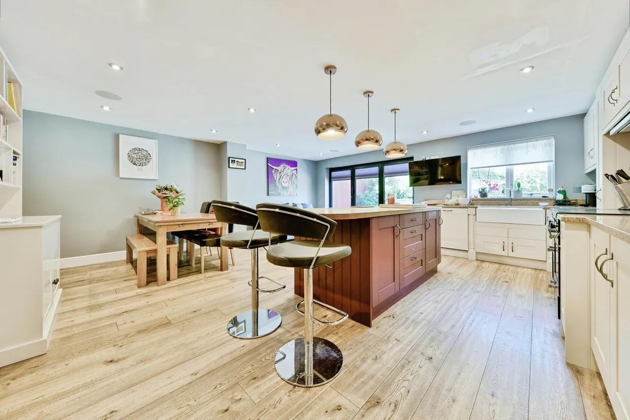 Wellington Road, STEVENAGE, Hertfordshire, SG2, photo 2