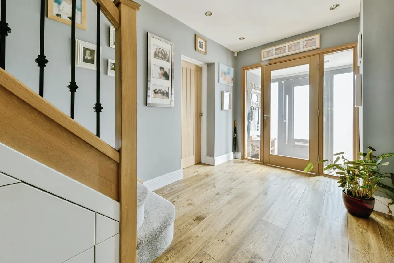 Wellington Road, STEVENAGE, Hertfordshire, SG2, photo 8
