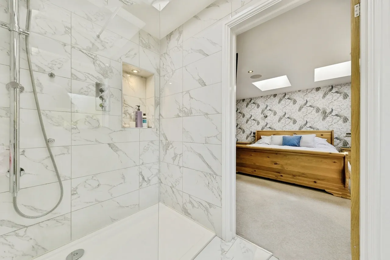 Wellington Road, STEVENAGE, Hertfordshire, SG2, photo 12