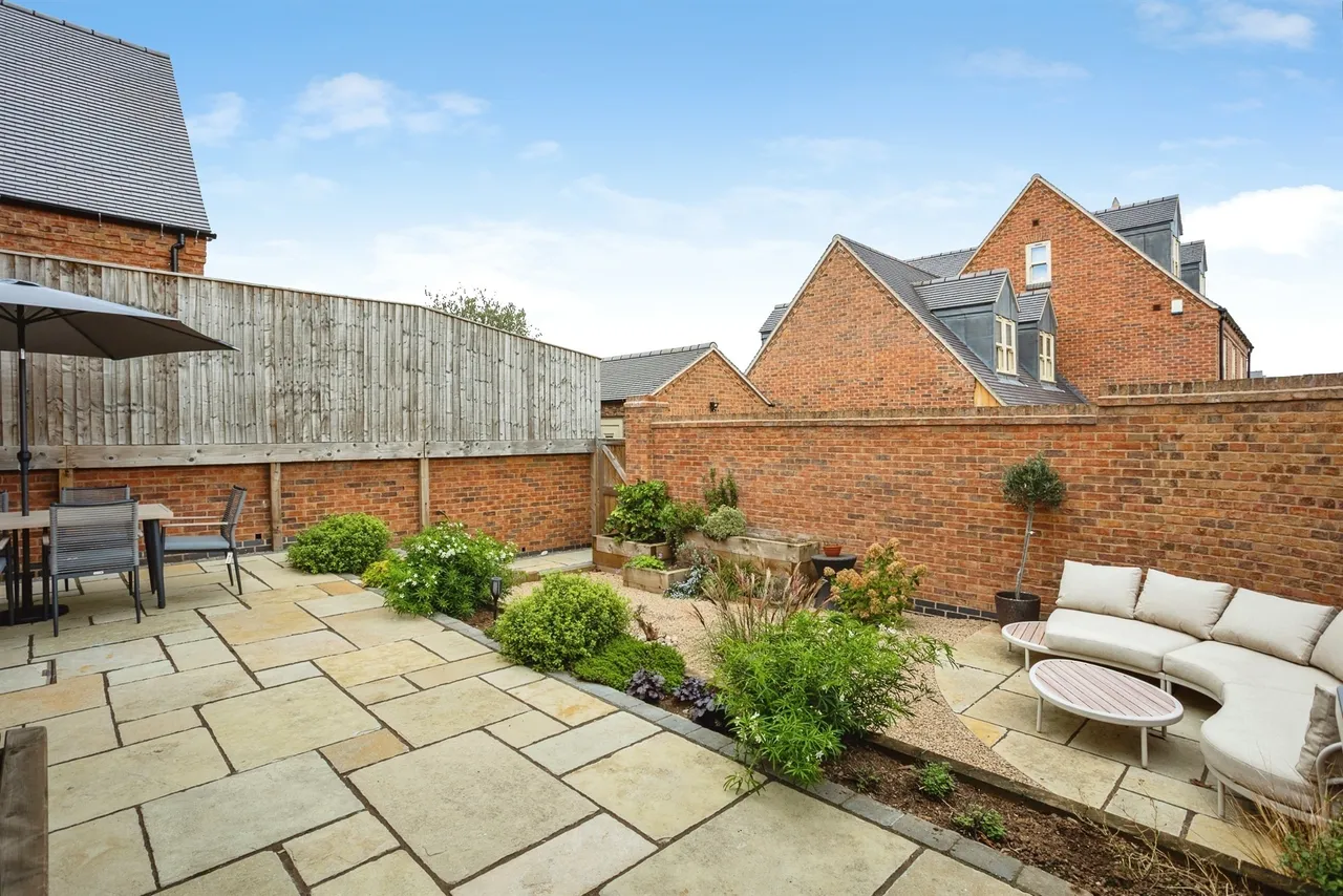 North Lodge Road, Old Dalby, LE14, photo 25