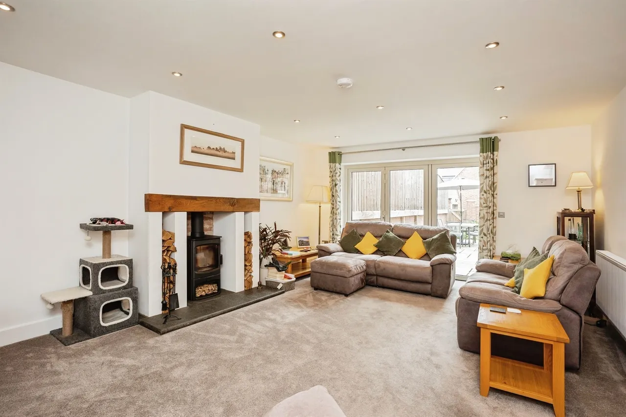 North Lodge Road, Old Dalby, LE14, photo 7