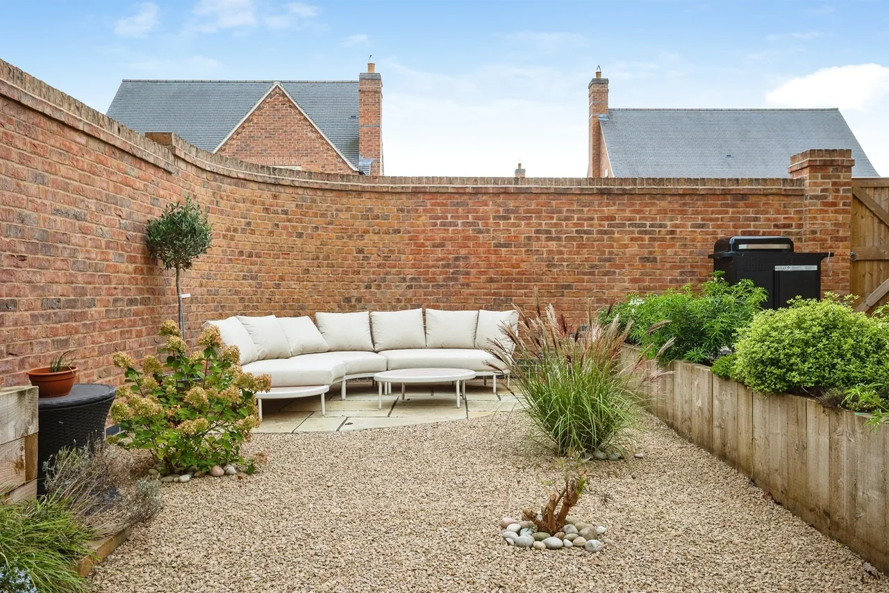 North Lodge Road, Old Dalby, LE14, photo 24
