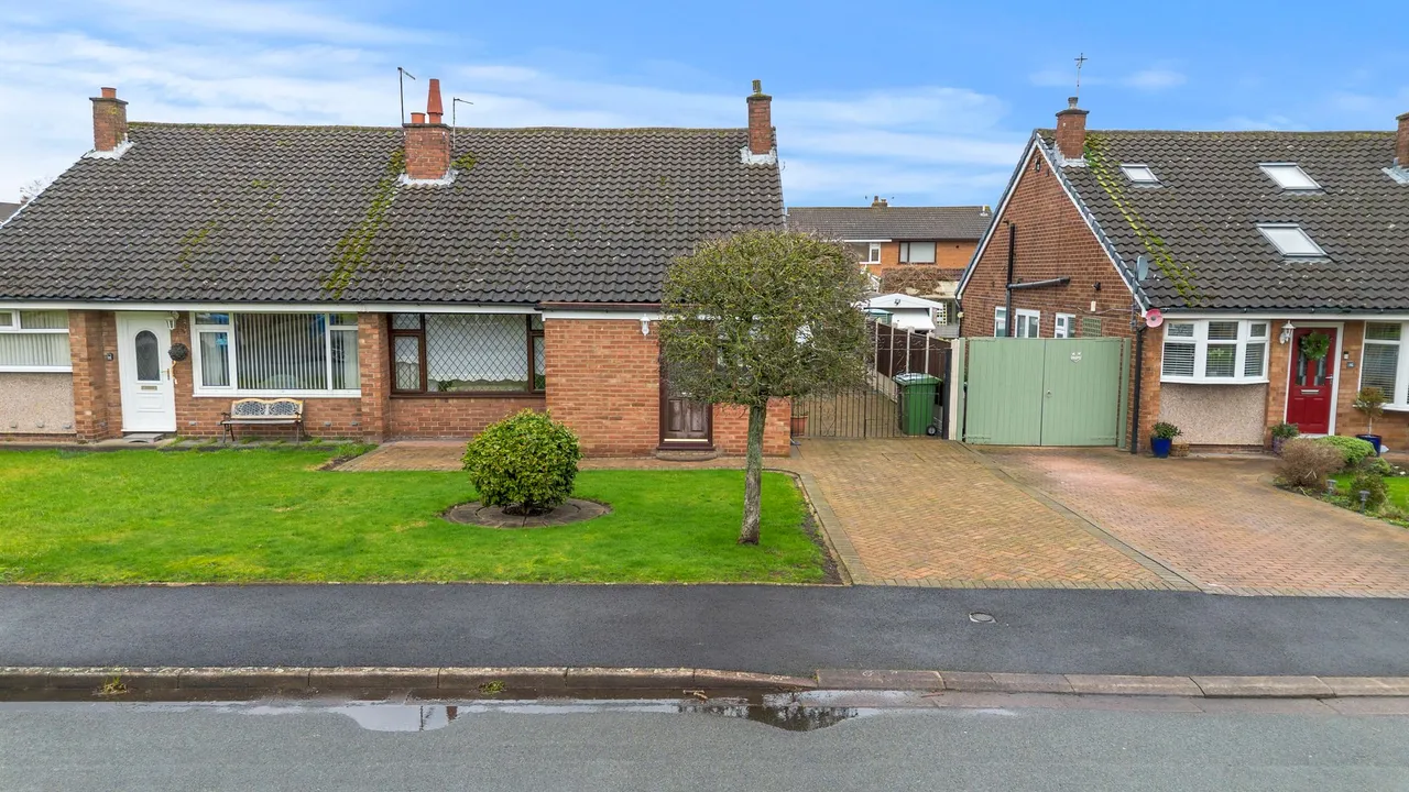 2 bed house for sale — Lingwood Road, Great Sankey, Warrington, Warrington, WA5 3EN