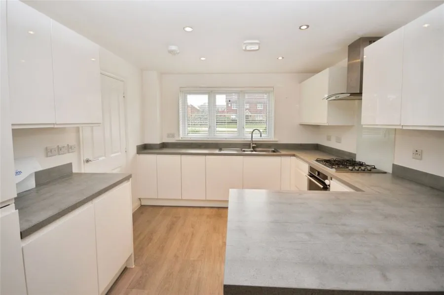 House Under Offer with 3 bedrooms in Bishop's Stortford, CM23, photo 4