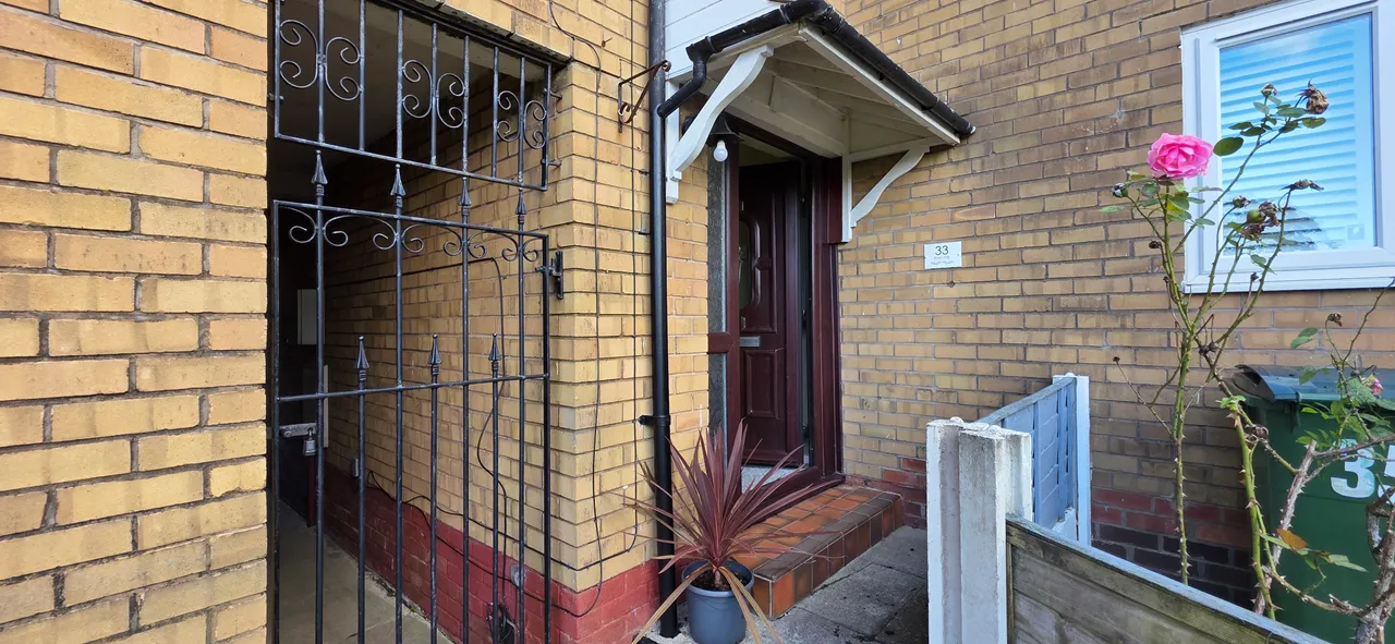 Rose Lane, Marple, SK6, photo 7
