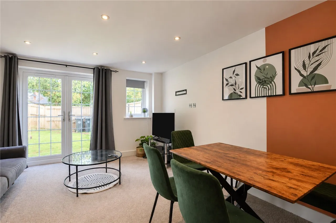 Foxleigh Grange, Bisley, Woking, Surr..., photo 4