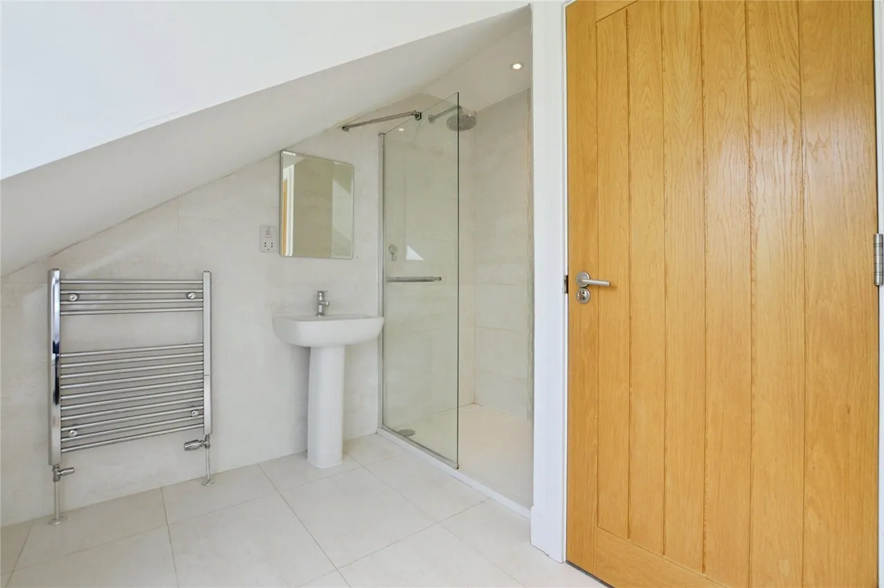 Foxleigh Grange, Bisley, Woking, Surr..., photo 9