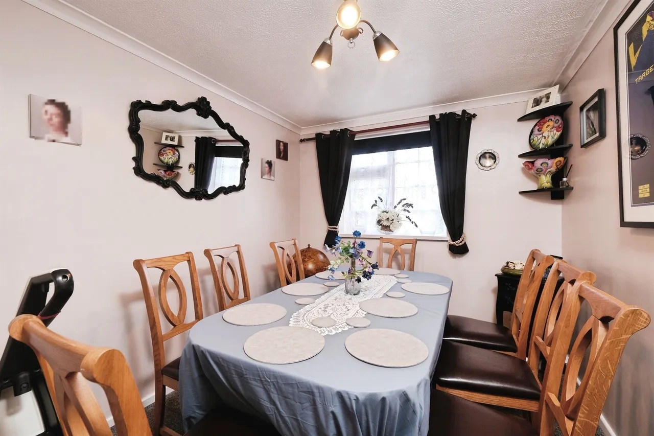 Ethelstan Crescent, Hereford, HR2, photo 5