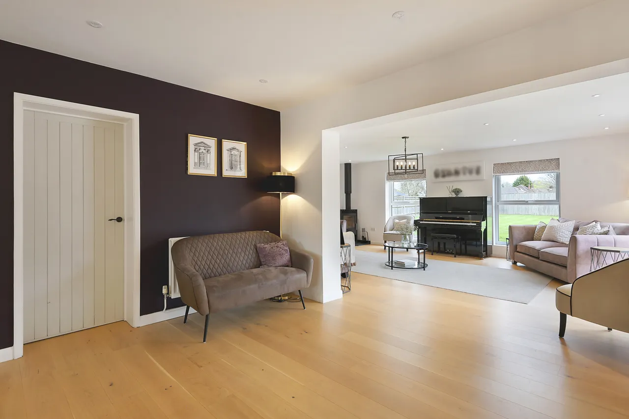 Woodroyd Avenue, Horley, RH6, photo 9