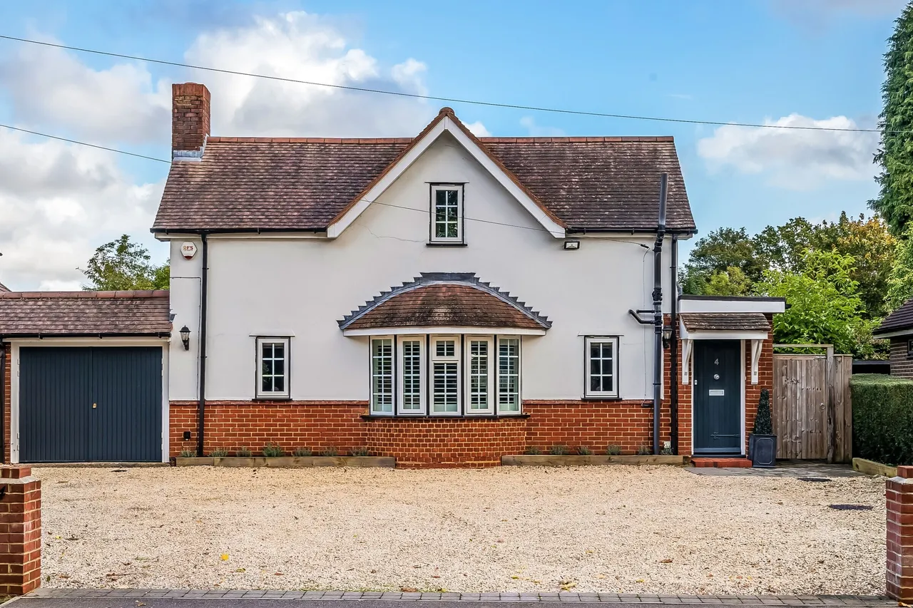 Woodroyd Avenue, Horley, RH6, photo 5