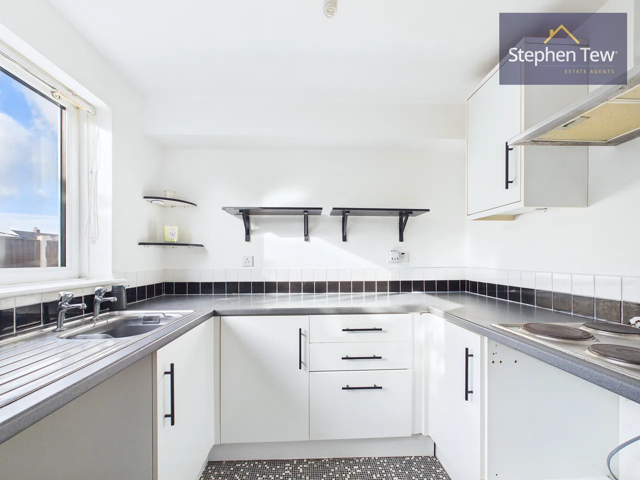 Squires Gate Lane, Blackpool, FY4, photo 4