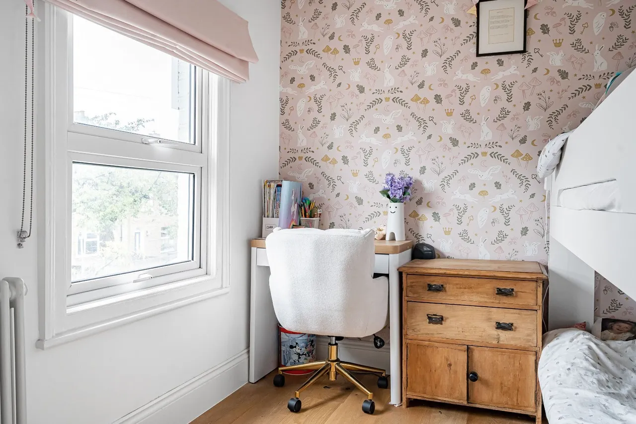Alexandra Road, Richmond, TW9, photo 18