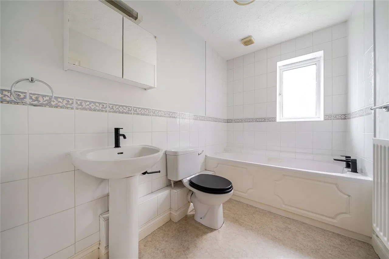 Bankside, Dunton Green, Sevenoaks, Kent, TN13 2UA, photo 6