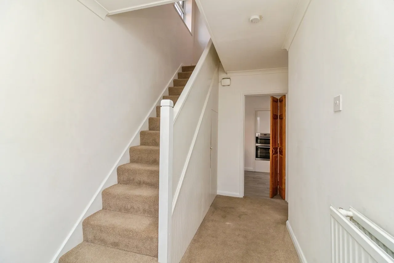 London Road, Loughton, Milton Keynes, Buckinghamshire, MK5, photo 5